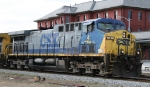 CSX 4 leads a train northbound